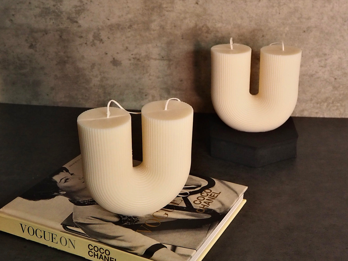 U-nique Ribbed Candle